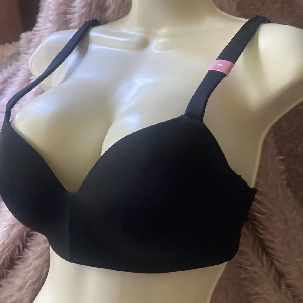 Lane Bryant Cacique Bra lightly lined T Shirt No Wire Black